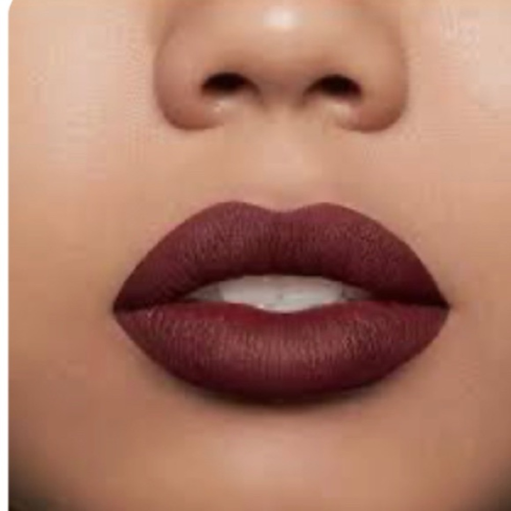 Stila Liquid Lipstick Ricco in Deep Burgundy - Picture 6 of 7